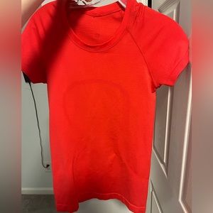 Lulu coral/red swiftly tech!